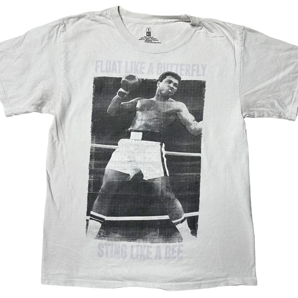 Muhammad Ali Official Float Like a Butterfly Graphic T-Shirt White Men’s M